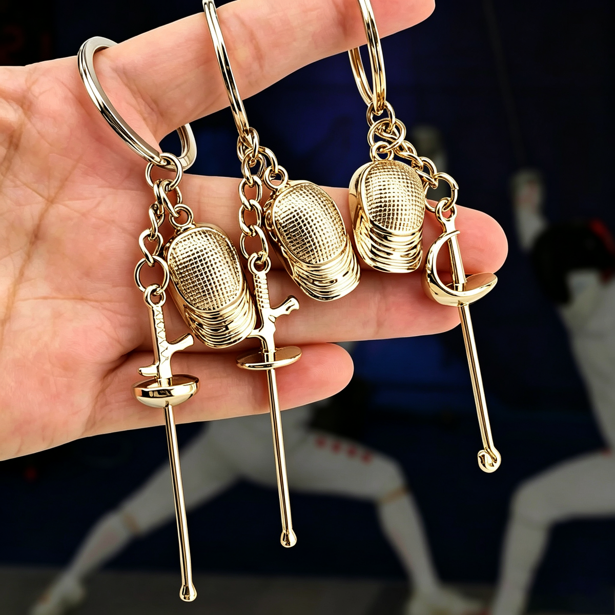 LEONARK Fencing Keychain Souvenir Present for Fencing Sport Fans Gifts for Fencer (Gold)