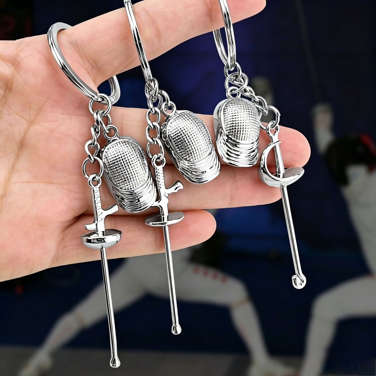 LEONARK Fencing Keychain Souvenir Present for Fencing Sport Fans Gifts for Fencer (Silver)